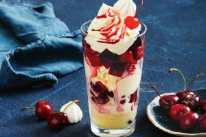 Knickerbocker Glory — British foods option 42