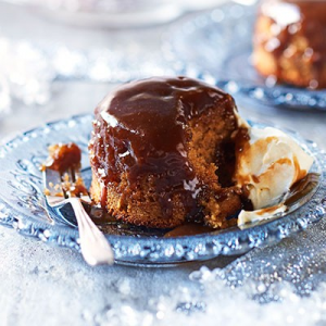 Sticky Toffee Pudding — British foods option 73