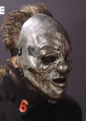 02fe110b A1cb 4337 90a7 76a11a3b1ae0jpeg — Complete Slipknot mask Tier list option 2
