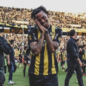 8b8q3cud400x400 — Twitter Peñarol (actualizado) option 20