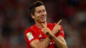Lewandowskijpg — Mejores delanteros centro de la historia del futbol option 15
