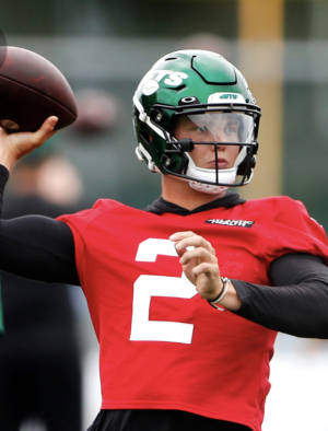 1ff8785b F7b4 4628 97b8 773b16682e9ajpeg — NFL QBS 2022-2023 option 6