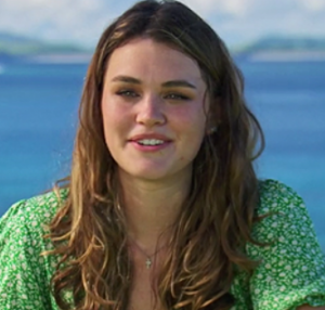 41sarapng — Survivor New Era Players option 13