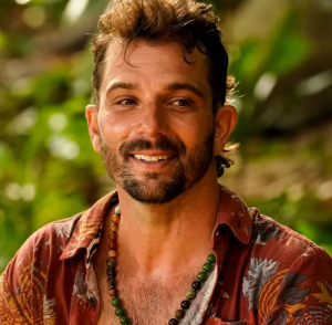 43codypng — Survivor New Era Players option 38