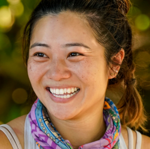 44helenpng — Survivor New Era Players option 63
