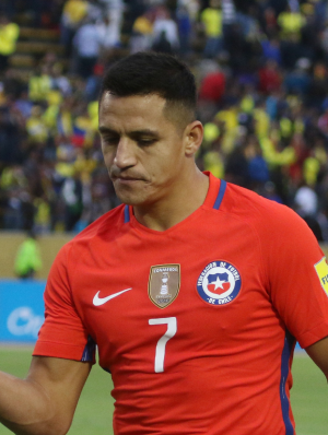 25 Alexis Sanchez — Los mejores sudamericanos del siglo (2000-2023) option 18