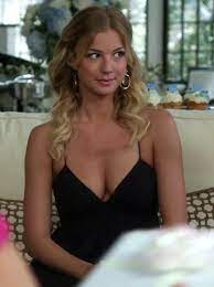 Emily Vancamp — marvel sxy actrices option 14