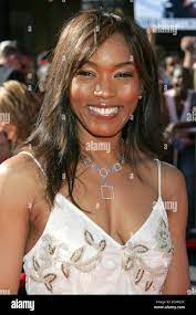 Ramonda — marvel sxy actrices option 50