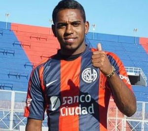 Juan Camilo Salazarjpg — San Lorenzo Jugadores (2010 - Actualidad) option 58