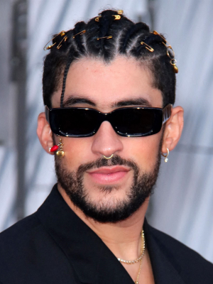 Bad Bunnyjpg — Influenceur Francais option 3