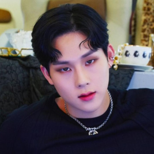 Jooheononeofakindmainjpg — jooheon hairstyles and hair colors tier list option 30