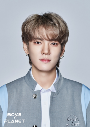 Lee Hwan Heejfif — boys planet option 26