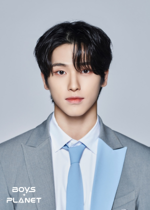 Lee Seung Hwanjfif — boys planet option 28