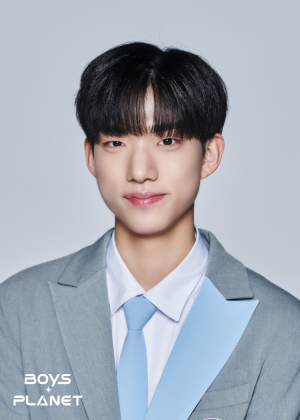 Park Hyun Beenjfif — boys planet option 38