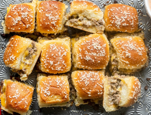 Cheeseburger Slidersjpg — Appetizers of All Flavors option 4