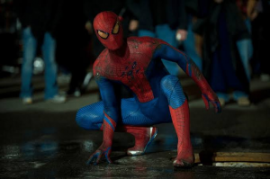 Images 10 1 — Uniformes do Homem Aranha no Cinema option 15