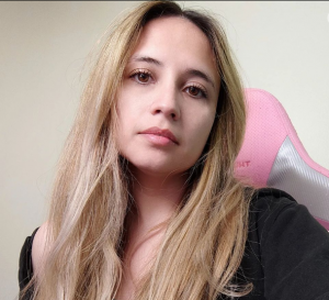 Cynthia — Chile Streamers option 19