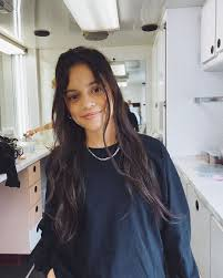 Images 17 — Different Jenna Ortega's pic option 8