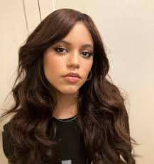 Images 6 — Different Jenna Ortega's pic option 19