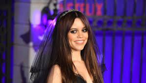 Tlcharg 2023 07 07t023113007 — Different Jenna Ortega's pic option 25