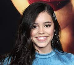Tlcharg 100 — Different Jenna Ortega's pic option 49