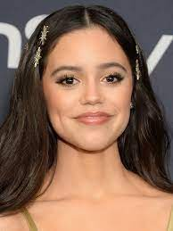 Tlcharg 98 — Different Jenna Ortega's pic option 51