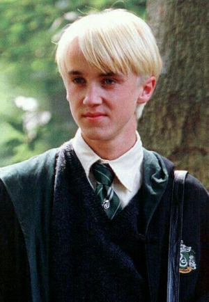 4f5ebe886f3436021b7011e8aa03a468 — Classifique os personagens de Harry Potter option 14