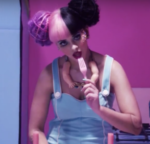 D O L L H O U S E3 — All Melanie martinez's MV outfits option 8