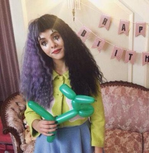 Promopity — All Melanie martinez's MV outfits option 13