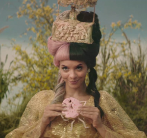 Vlcsnap 2017 09 23 20h07m08s081 — All Melanie martinez's MV outfits option 35