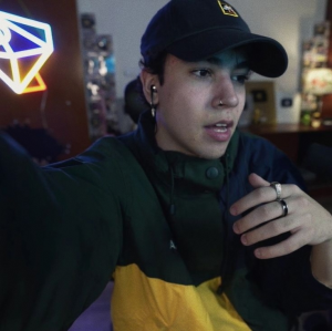 892909c2e28f101a9d7c9cca4d4c7c87 — outfits de spreen en stream option 17