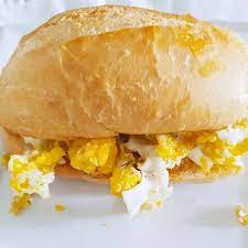 Pan Con Huevo — Juaneb Chile option 32