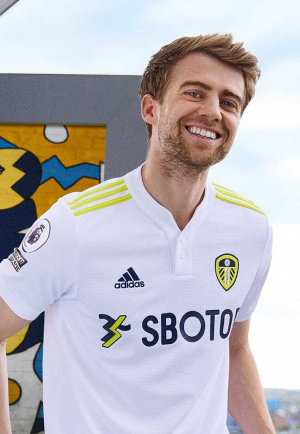 Leeds Home Kitjpg — 21/22 Football Kits option 33