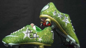 5e87b80b0f5a6eb8f8000001jpeg — 25 Botas de Fútbol desde el 1920-2022 option 6