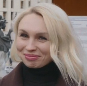7 Lanapng — 90 Day Fiance: Before The 90 Days - Season 4 Participants option 14