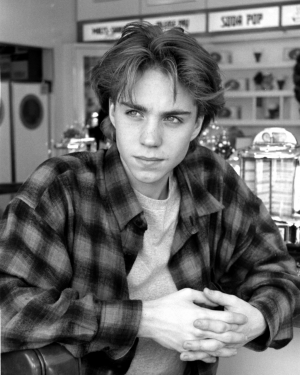 Jonathanbrandiswikijpg — 90s Heartthrobs List option 50