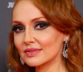 Cristina Castaopng — Actrices españolas option 16