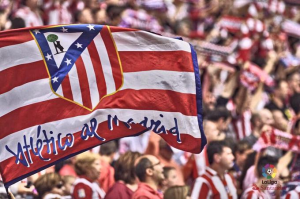 Laaficiondelatleticodemadridenelmetropolitanofotolaliga001jpg — Aficiones de fútbol option 17