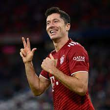 Pobrane 26jpg — All the players of the 2021 Golden Ball / Wszyscy piłkarze Z option 20