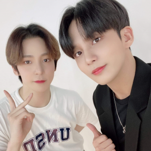 2hojpg — ATEEZ Ships option 1