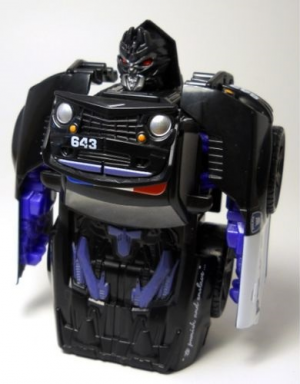 800px Rotf Toygravitybotsbarricadejpg — Barricade Tier List - Comodin Cam option 13