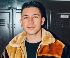 Noeljpg — basic white boys option 16