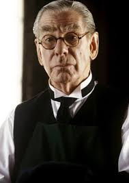 Alfred 1989jpg — Batman (1989) Film Main Characters option 2