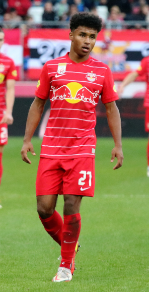 Fcrbsalzburggegensksturmgraz24oktober202170jpg — Best Football Youngsters 2022 option 19
