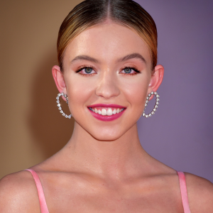 Sydneysweeney2019byglennfrancisjpg — Best young actresses option 16