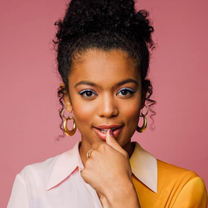 F3e5796f03e179539212af351d118e9ajpg — BIPOC Hot Celebrities: Bi Edition (Clean) option 26