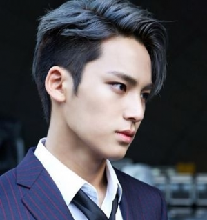 28839574 Cc17 4f49 B287 23e2baacb5f8jpeg — Boy Group Visuals option 4