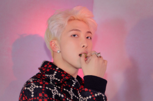 3e2e33bf 11f1 487d B4d6 508e485ff51ajpeg — BTS Eras that they dyed their hair. option 25