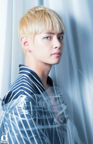 7b8aa1bb 4946 4c56 9cd0 Bf8bc56978e5jpeg — BTS Eras that they dyed their hair. option 41