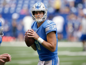5997565bf1a85077738b549cjpg — Build an NFL offense with 15 dollars! 1 QB, 1 RB, 2 WR, 1 TE option 9